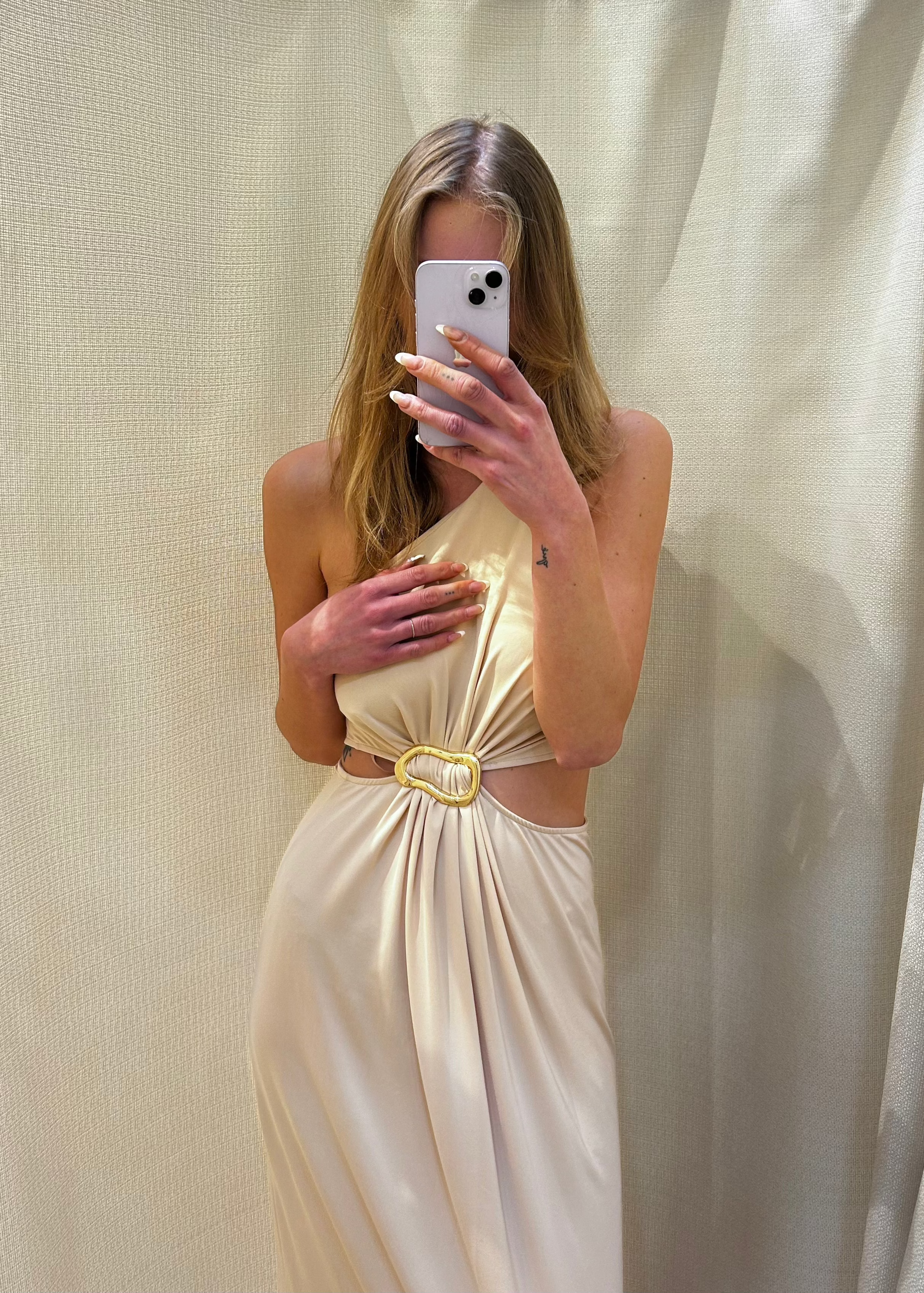 Vestido de Un Hombro