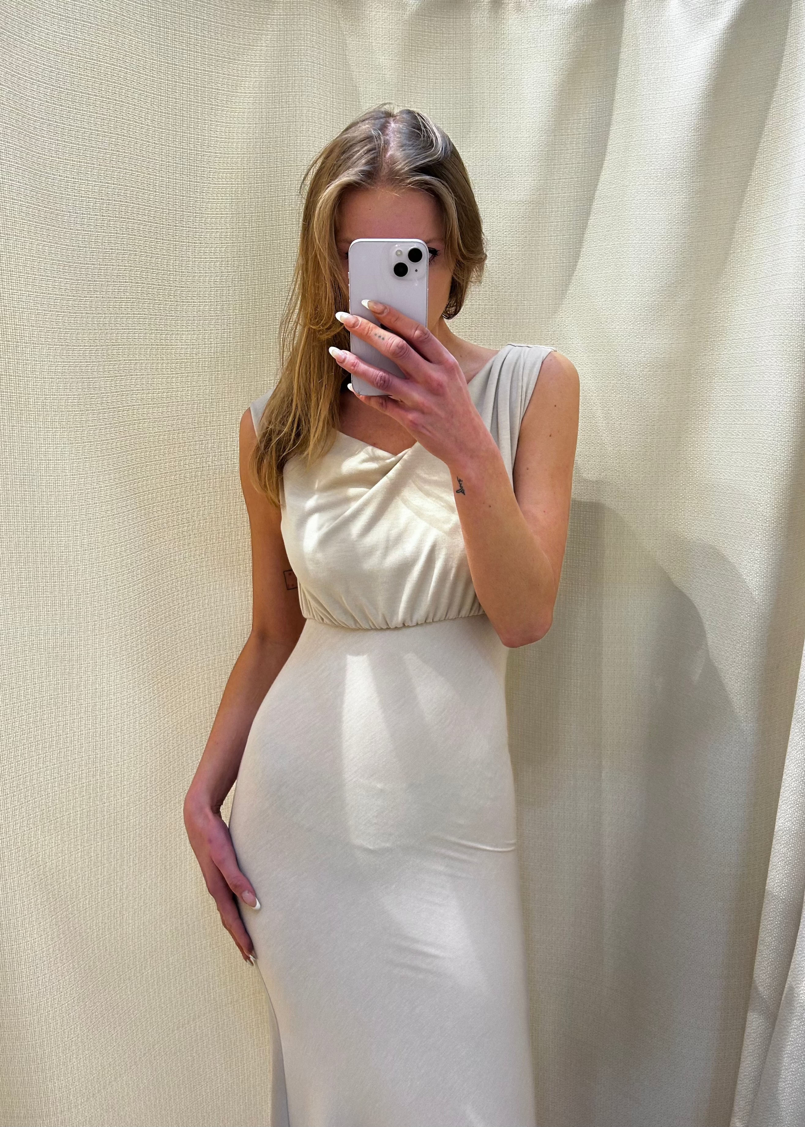 Vestido de Manga Corta